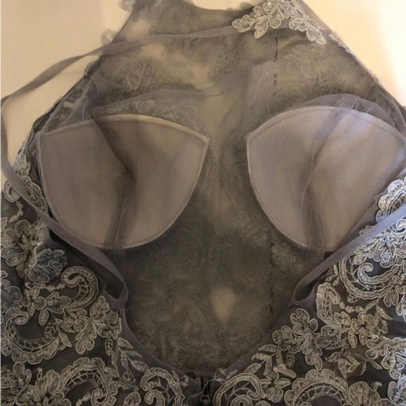 Elegant JJ's House Dress - Stunning Gray Evening Gown - Size 10 - Picture 5 of 6